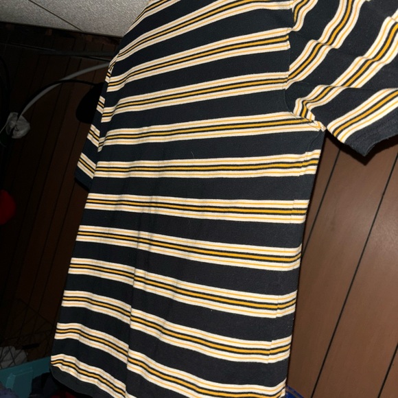 Striped yellow shirt don’t wear much or at all good fit for a retro look! - Picture 3 of 3